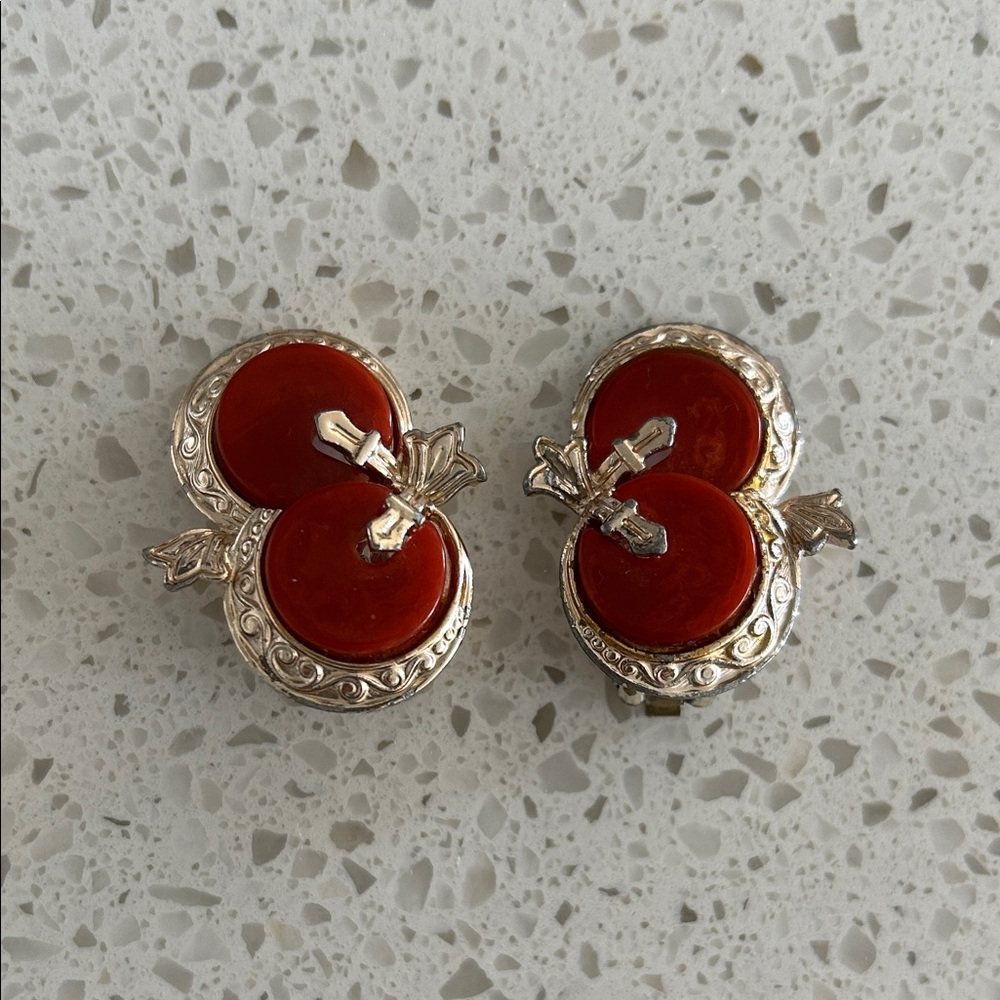 Vintage ART Bakelite Clip-On Earrings | Mid-Century Statement